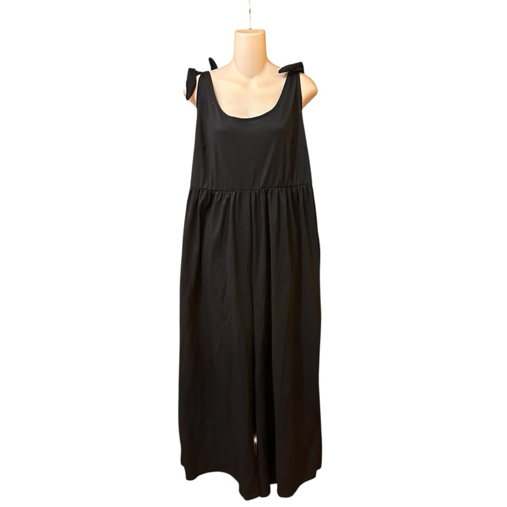 Arula Black Jumpsuit/Romper‎